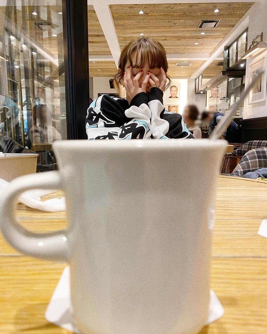 高橋愛さんのインスタグラム写真 - (高橋愛Instagram)「ㅤㅤㅤㅤㅤㅤㅤㅤㅤㅤㅤㅤㅤ ㅤㅤㅤㅤㅤㅤㅤㅤㅤㅤㅤㅤㅤ 久しぶりに カップの中に 入りました☕️♡ ㅤㅤㅤㅤㅤㅤㅤㅤㅤㅤㅤㅤㅤ ㅤㅤㅤㅤㅤㅤㅤㅤㅤㅤㅤㅤㅤ #カップインシリーズ #isetan #isetanshinjuku  #bistrocafeladiesandgentlemen」1月7日 22時40分 - i_am_takahashi