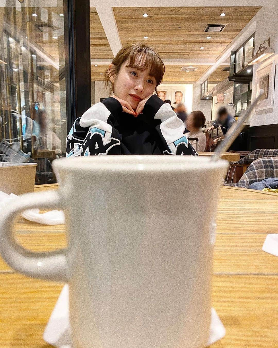 高橋愛さんのインスタグラム写真 - (高橋愛Instagram)「ㅤㅤㅤㅤㅤㅤㅤㅤㅤㅤㅤㅤㅤ ㅤㅤㅤㅤㅤㅤㅤㅤㅤㅤㅤㅤㅤ 久しぶりに カップの中に 入りました☕️♡ ㅤㅤㅤㅤㅤㅤㅤㅤㅤㅤㅤㅤㅤ ㅤㅤㅤㅤㅤㅤㅤㅤㅤㅤㅤㅤㅤ #カップインシリーズ #isetan #isetanshinjuku  #bistrocafeladiesandgentlemen」1月7日 22時40分 - i_am_takahashi