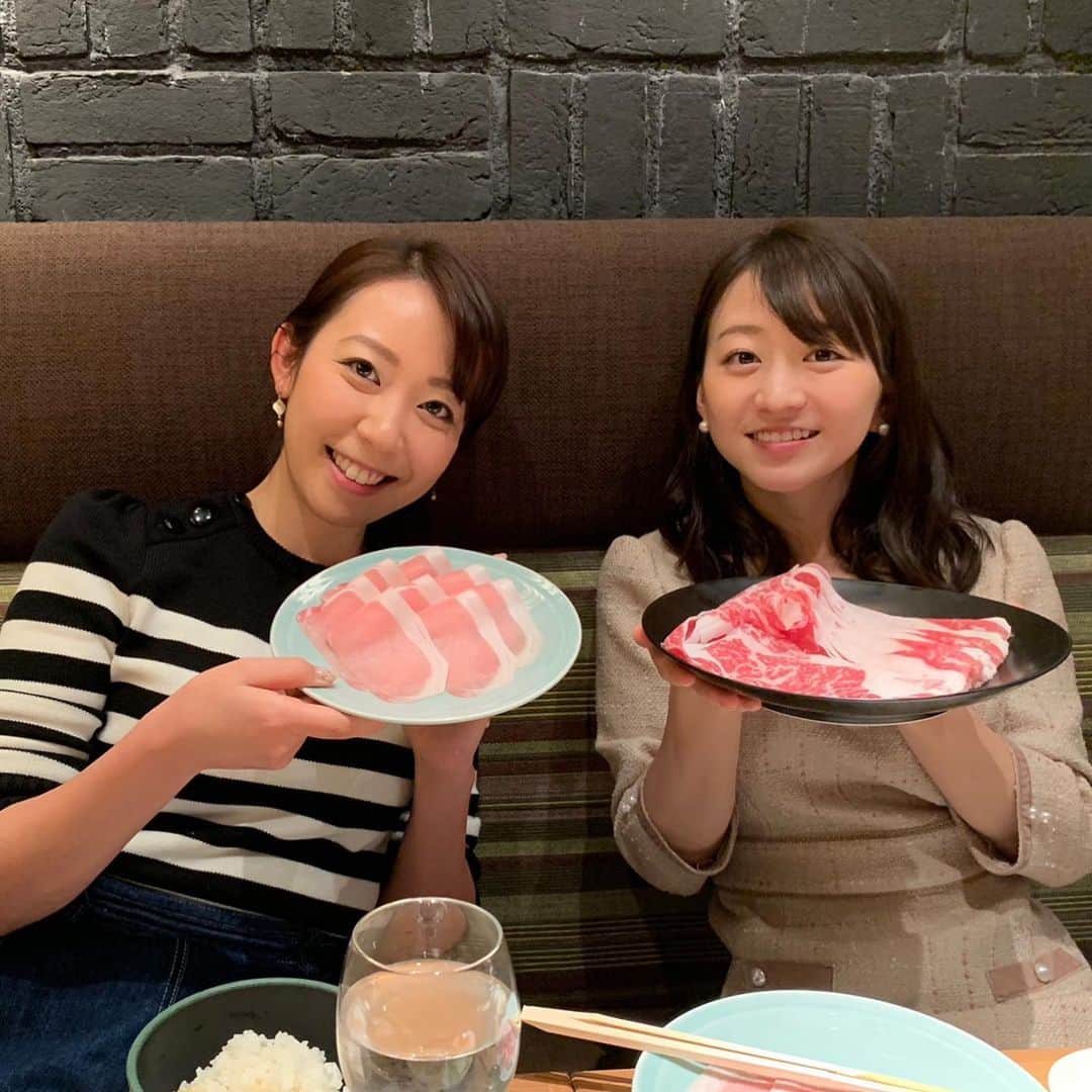 須黒清華のインスタグラム：「昨日の放送前、 片渕アナ @akane_katafuchi  竹崎アナ @yuka_bambooo と しゃぶしゃぶで腹ごしらえ😋 . 今年も例年通り、順調にお正月太り🐷 そろそろ運動、頑張らなければ💦 #しゃぶしゃぶ #お正月太り #お正月太り解消」