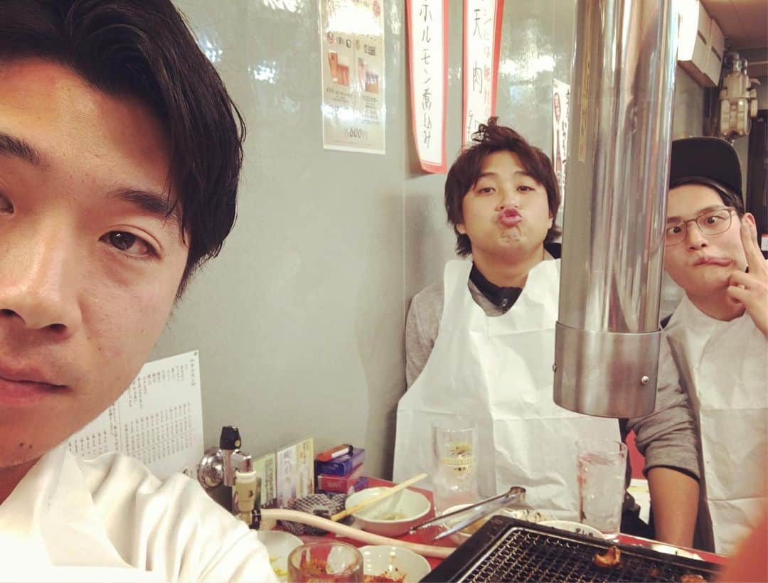 新山士彦さんのインスタグラム写真 - (新山士彦Instagram)「NEOハーフ新年会。焼肉より熱い🔥」1月7日 23時05分 - sayaka_no_niiyan