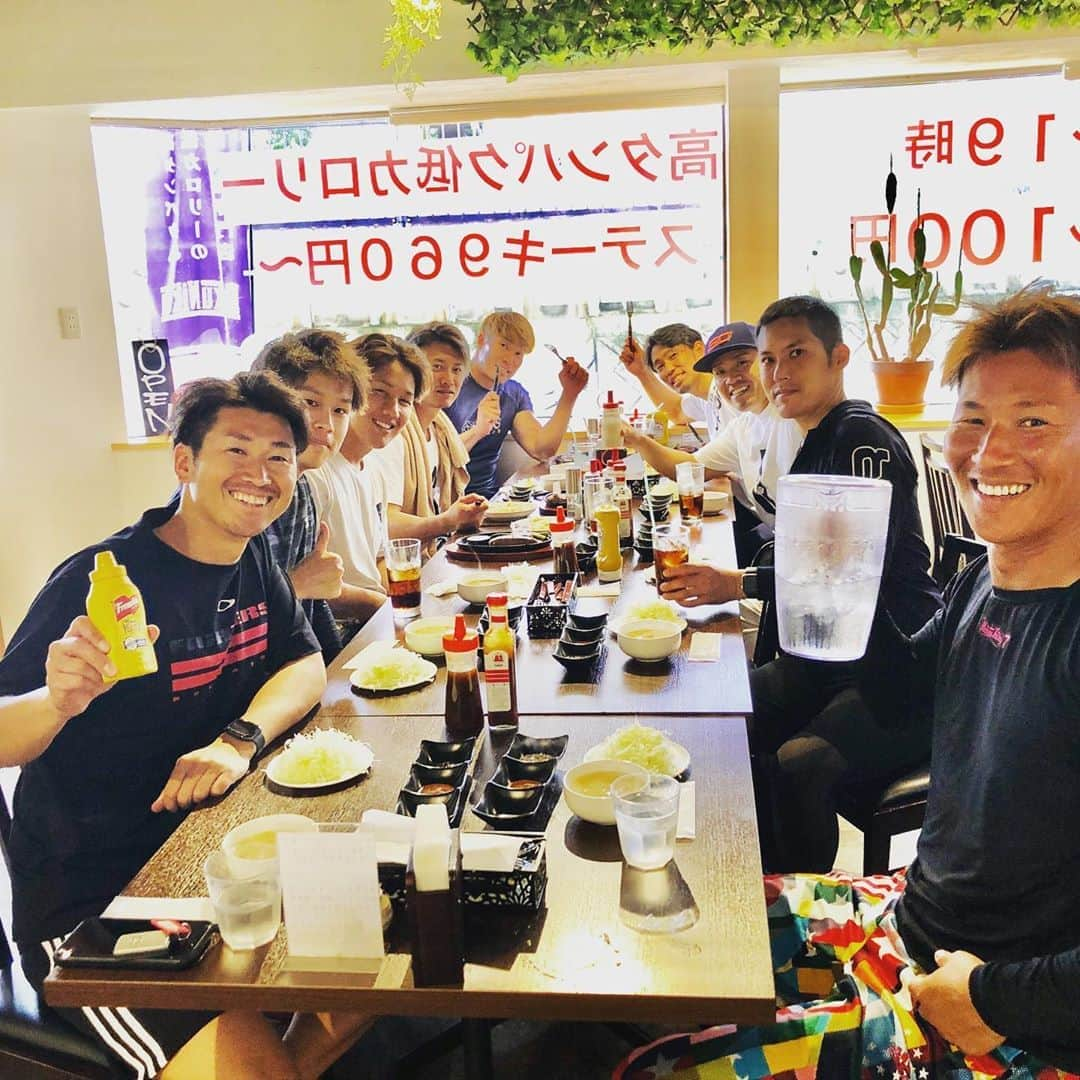 藤井淳志さんのインスタグラム写真 - (藤井淳志Instagram)「自主トレの昼飯はここに来なきゃ始まらん！！！ #藤井淳志#中日ドラゴンズ#糸井嘉男#阪神タイガース#西川遥輝#日本ハムファイターズ#吉田正尚#オリックスバファローズ#kikuniku#ステーキ美味し#リアル戸愚呂弟」1月7日 23時11分 - atsushi.fj4