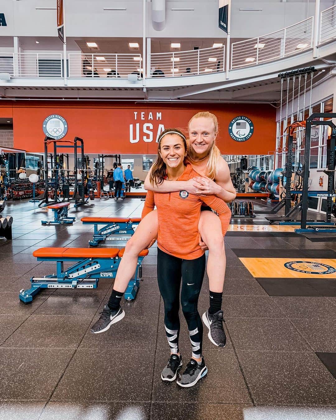 のインスタグラム：「Team US-slAy 🤩😫🇺🇸」