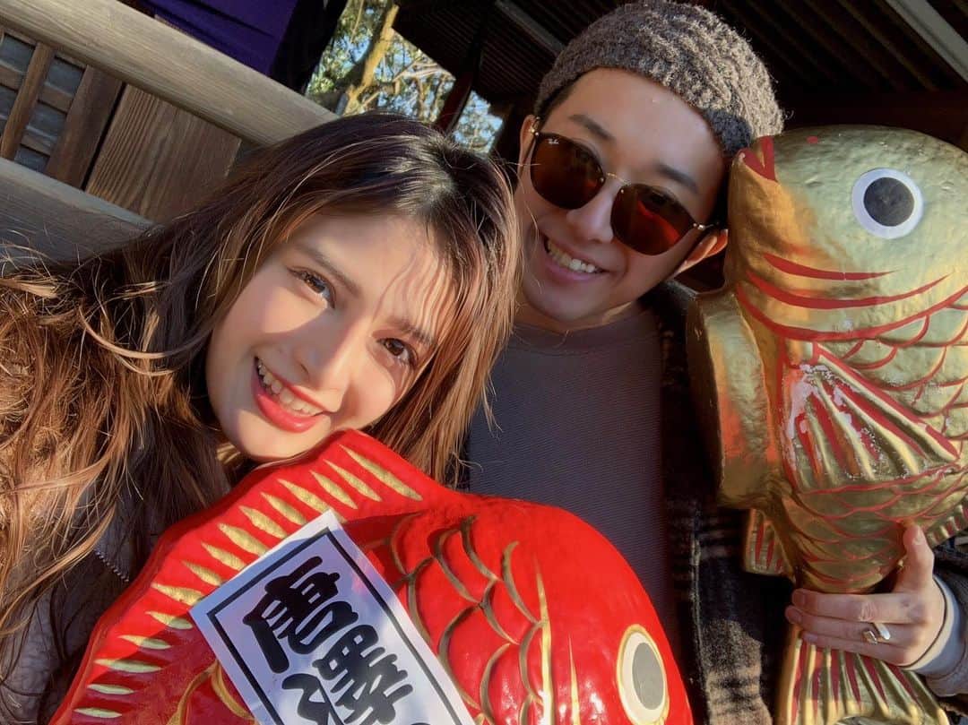 高橋和美のインスタグラム：「. 良い年になる予感しかしない♡ 本年もよろしくお願い致します👻 #初詣#栃木#浅草#蔵前グルメ#ビストロバルトロワキュイ」
