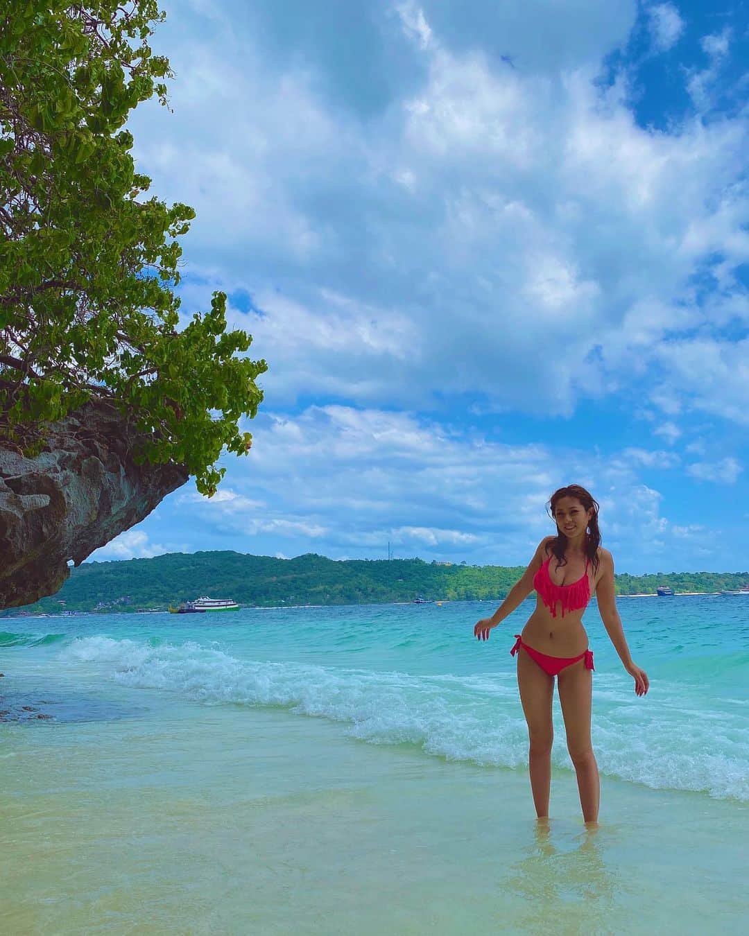 野田彩加さんのインスタグラム写真 - (野田彩加Instagram)「海きれいだっなぁ🥺❤️ ピピ島を堪能しにまた行きたい🏖❤️ #pipiisland #phuket #beach #thebeach #休みももう終わり #現実世界　#寒いの嫌い　#🥶」1月7日 23時55分 - aya.205