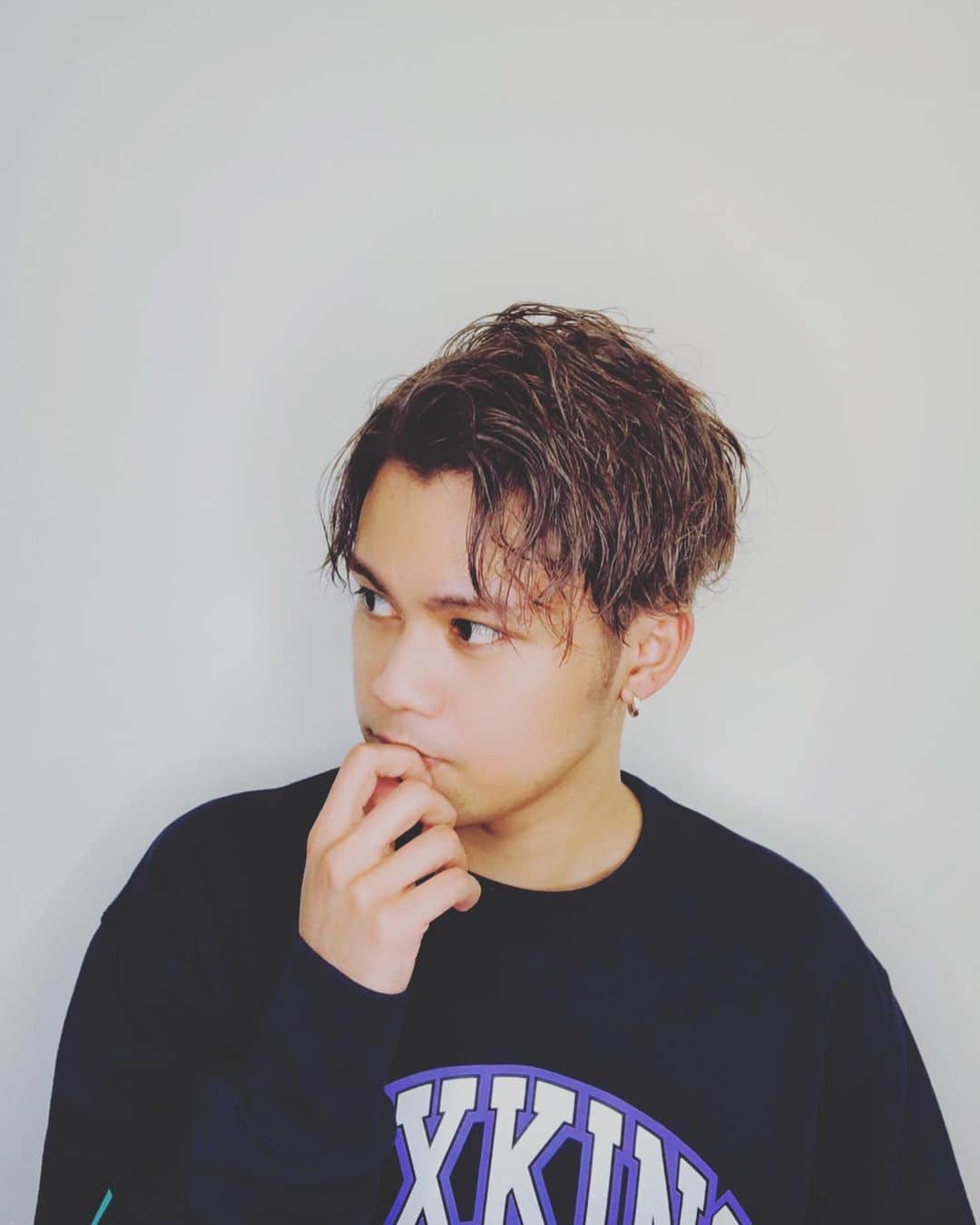 のインスタグラム：「2020 New look🐹 ・ お洒落かっこいいスタイルめざします✌️ いつも素敵な髪型にしてくださってありがとうございます😉 ・ 【Salon】VREEA(@vreea1107 ) 【Cut/Color/Styling】増田瑞貴(@m_3zu) #vreea #原宿 #サロン」