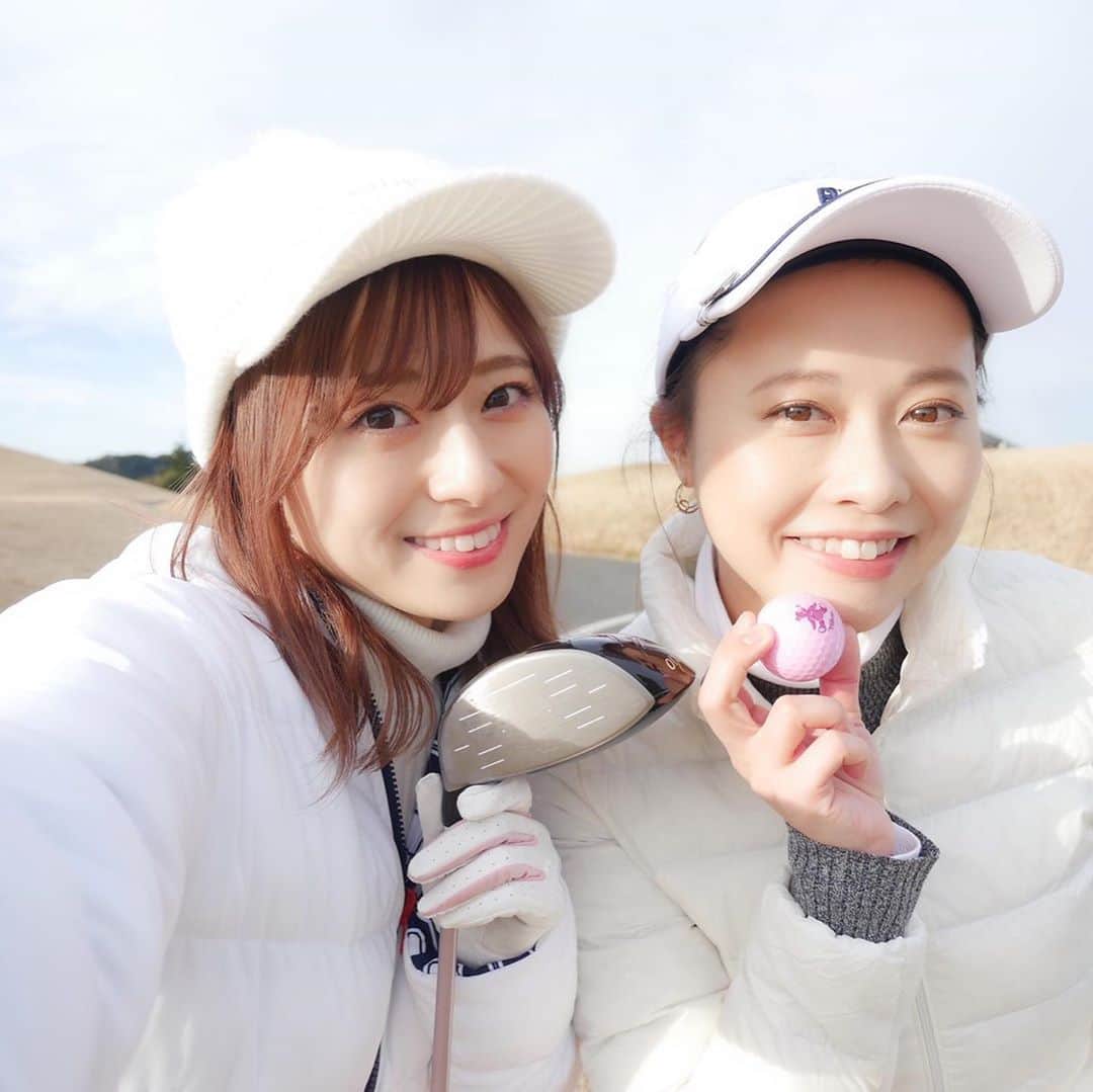 神尾美沙さんのインスタグラム写真 - (神尾美沙Instagram)「⛳️﻿ ﻿ 優香子とゴルフに行った時の写真をおもむろに♡﻿ 冬だけど全然寒くなくてゴルフ日和だった！﻿ ﻿ ドライバー当たりまくって飛びまくって﻿ 最高に気持ちよかった〜😍﻿ ﻿ まさか10年前はふたりでゴルフに行く日が来るなんて﻿ 本当に心底、夢にも思ってなかったなぁ。笑﻿ ﻿ また行こうね♡﻿ ﻿ ﻿ ﻿ #ゴルフ#ゴルフ女子#冬ゴルフ#ゴルフコーデ#golf#golfwear#おでかけ#冬のゴルフ#ゴルフ日和」1月8日 0時48分 - kamiomisa