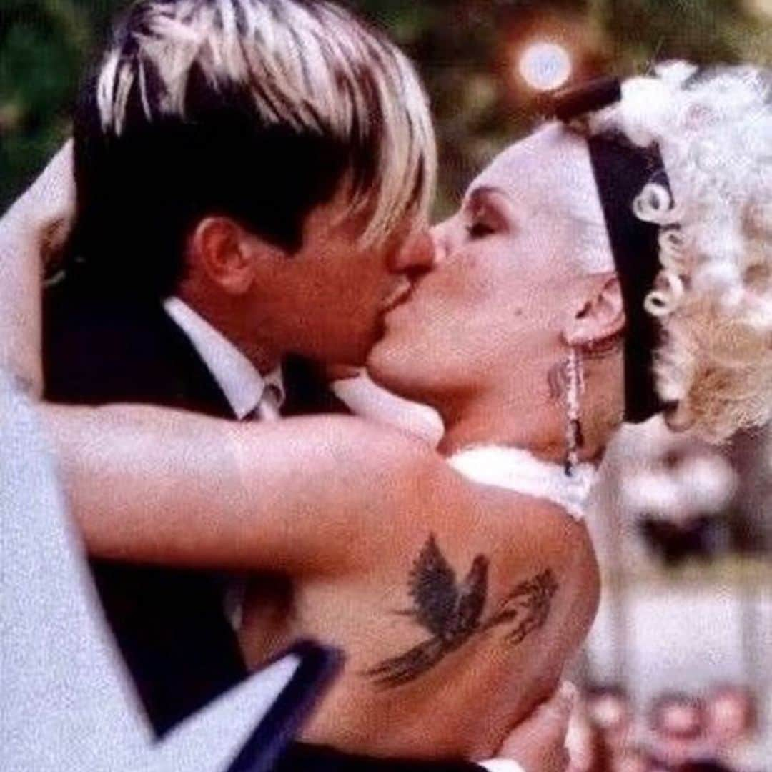 P!nk（ピンク）さんのインスタグラム写真 - (P!nk（ピンク）Instagram)「So many years, So many hairstyles @hartluck.....We’ve been at this thing a long time, babe. It isn’t perfect, but I’m grateful it’s ours. I love our family. Thank you for walking in front of me, beside me, and right behind me at times. “You’re a real man, carey hart.” #agreetodisagree #fightnice #wehatethesamepeople #myrock #noonemakesmeangrierthanyou #butyouresuperhot」1月8日 2時08分 - pink