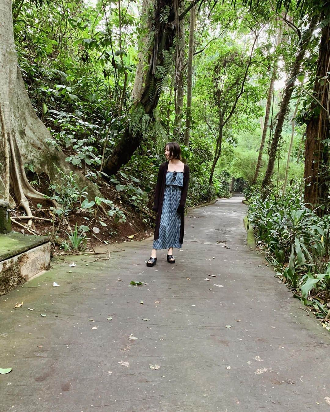 舞雛かのんさんのインスタグラム写真 - (舞雛かのんInstagram)「🌿 沢山の緑に癒されました‪☺︎‬. . #bali #ubud」1月8日 12時48分 - mizho_601