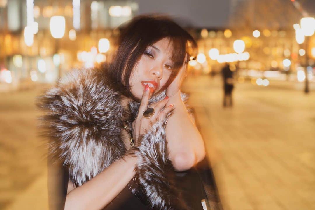 叶ここさんのインスタグラム写真 - (叶ここInstagram)「次の瞬間には、溶け去ってしまう、  今、ここ、の、わたしたち。  Photo @ikumi__takahashi  #photo  #photography  #photographer  #shooting  #model #portrait  #japanesegirl  #mix #sexy #tokyo #art  #cool」1月8日 13時14分 - coco_kanou