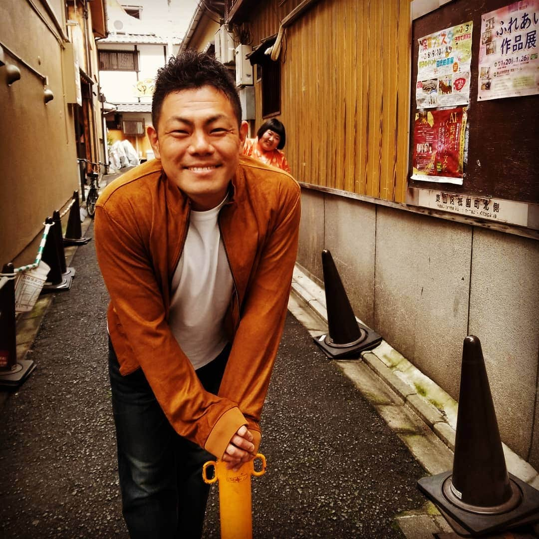 太田芳伸さんのインスタグラム写真 - (太田芳伸Instagram)「今日から祇園花月です。 １月８日(水)～13日(月)までー  藍ちゃんの週ですよ🎵 めちゃめちゃ楽しい新喜劇‼️ 見ないと損やから、来てねーーーー‼️ 京都も寒いね😱 寒っ、背筋ゾクゾクする‼️」1月8日 13時21分 - yoshinobuota