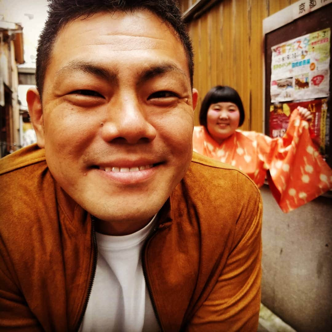 太田芳伸さんのインスタグラム写真 - (太田芳伸Instagram)「今日から祇園花月です。 １月８日(水)～13日(月)までー  藍ちゃんの週ですよ🎵 めちゃめちゃ楽しい新喜劇‼️ 見ないと損やから、来てねーーーー‼️ 京都も寒いね😱 寒っ、背筋ゾクゾクする‼️」1月8日 13時21分 - yoshinobuota