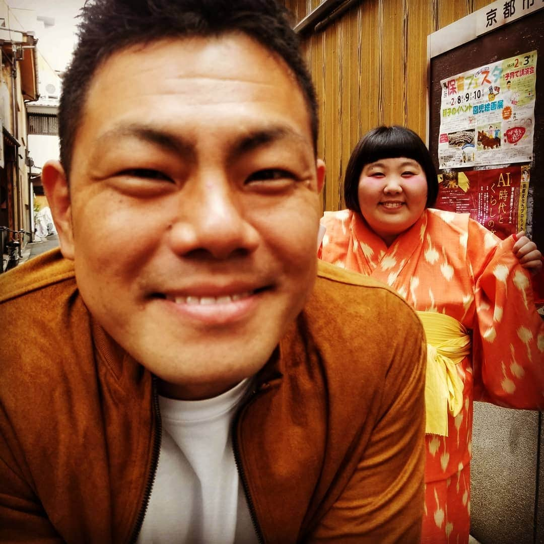 太田芳伸さんのインスタグラム写真 - (太田芳伸Instagram)「今日から祇園花月です。 １月８日(水)～13日(月)までー  藍ちゃんの週ですよ🎵 めちゃめちゃ楽しい新喜劇‼️ 見ないと損やから、来てねーーーー‼️ 京都も寒いね😱 寒っ、背筋ゾクゾクする‼️」1月8日 13時21分 - yoshinobuota