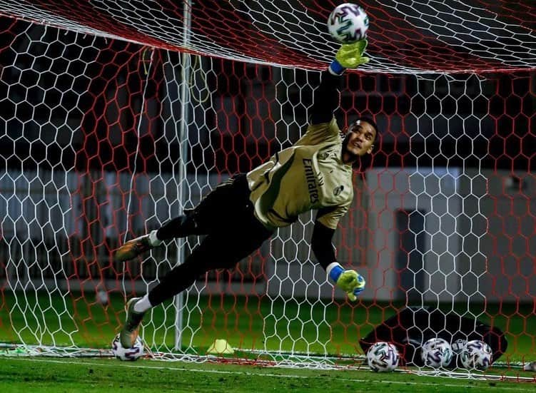 アルフォンス・アレオラさんのインスタグラム写真 - (アルフォンス・アレオラInstagram)「🧤⚽️ @realmadrid #HalaMadrid #RMSupercopa」1月8日 6時14分 - alphonseareola