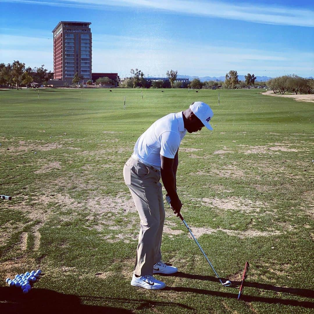 パトリック・ピーターソンさんのインスタグラム写真 - (パトリック・ピーターソンInstagram)「Great warm up round today with the crew at @talkingstickresort golf club prepping for the TSR Amateur Championship! Thank you @minaharigae for providing me some great tournament insight! Gonna be needing that the next couple weeks! 🙏🏾Good luck this year on the @lpga_tour !! . . . Check out the link in my bio with details on how to sign up for tournament. Spots are almost full. Use my name to still take advantage of early bird pricing! See you on the course! Taking all “friendly” side bets too! 😂😂」1月8日 6時44分 - realpatrickpeterson