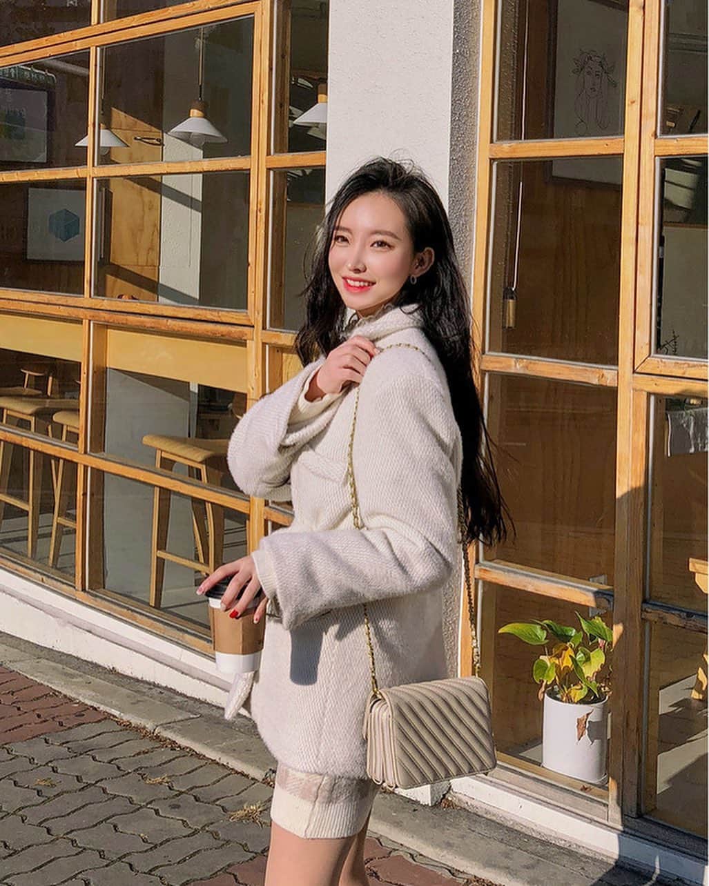 Chuuのインスタグラム：「Good morning!💗 #chuuseoul」