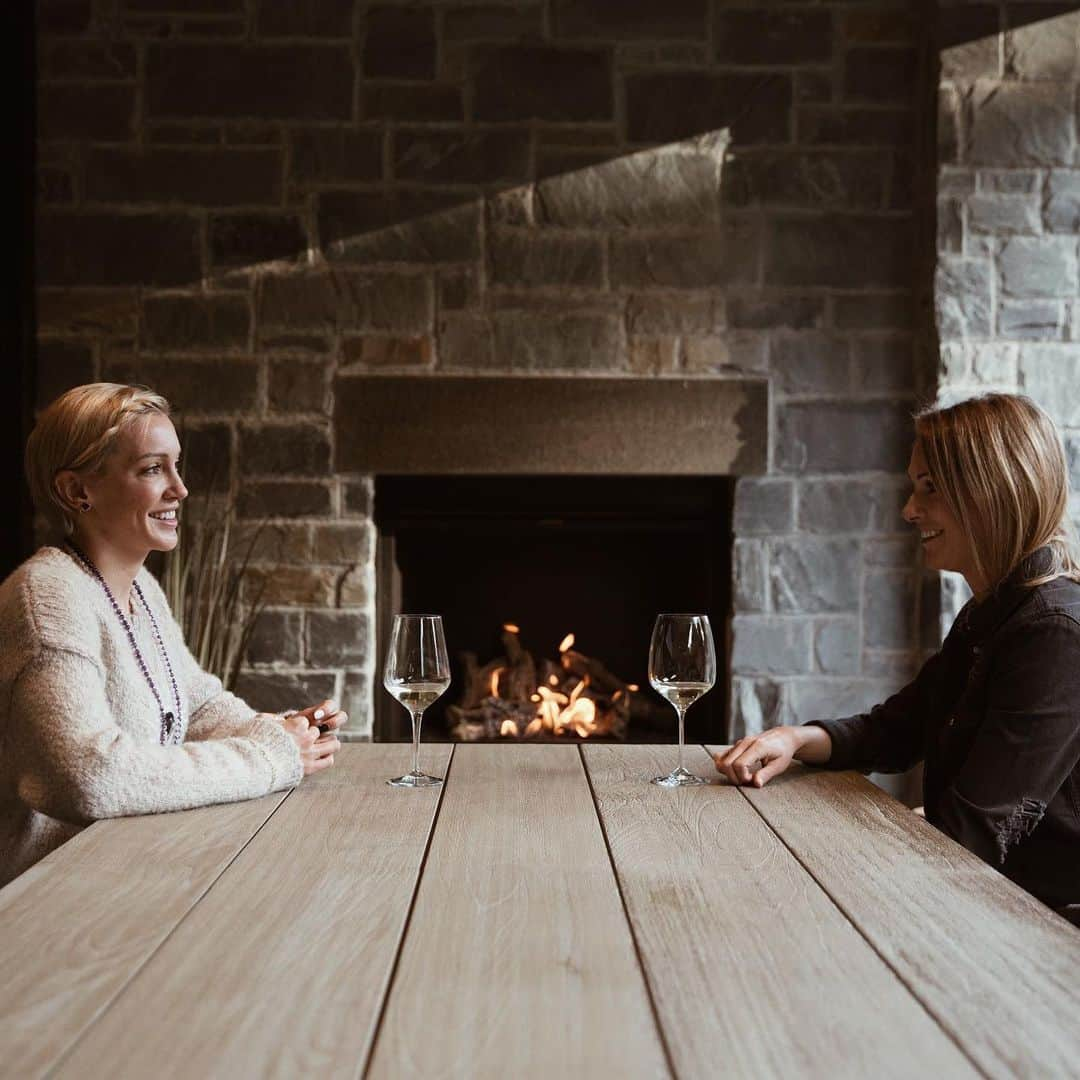 ケイティ・キャシディさんのインスタグラム写真 - (ケイティ・キャシディInstagram)「Nothing beats a girls' night in 🍷」1月8日 10時18分 - katiecassidy