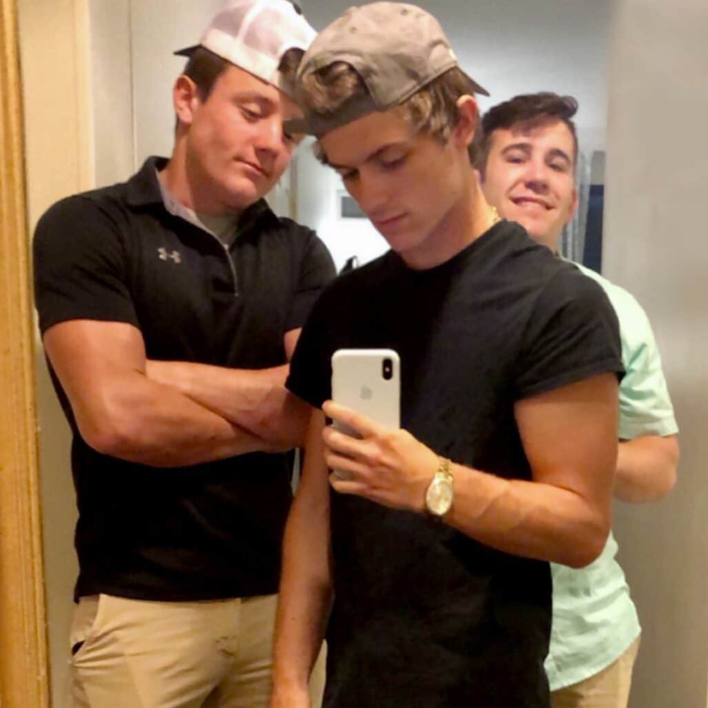 Dylan Dauzatのインスタグラム：「My brothers 💪🏽」