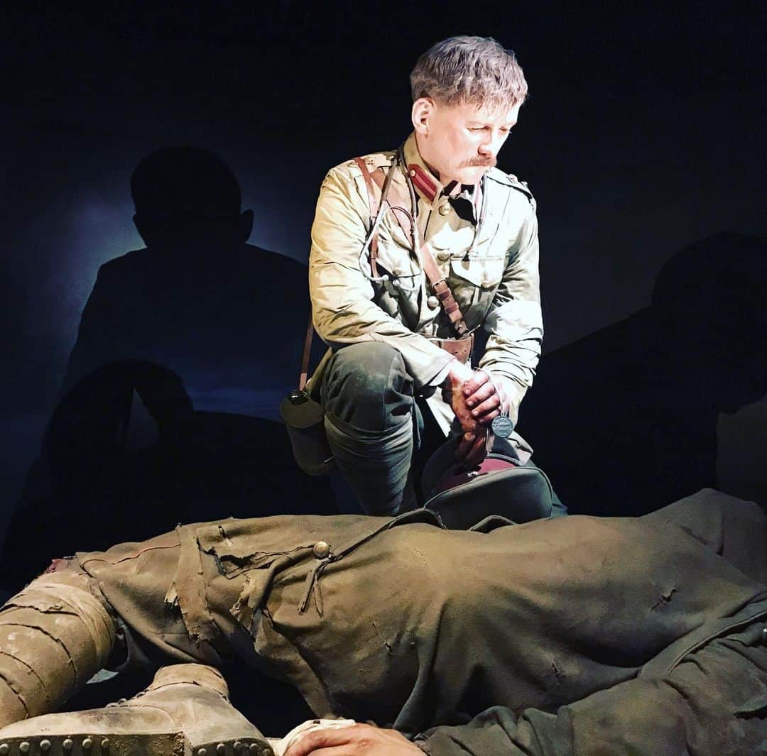 阿部純子さんのインスタグラム写真 - (阿部純子Instagram)「ニュージーランド国立博物館🇳🇿『ガリポリ』 ・ アンザック入江で戦われた、第一次世界大戦の展示へ行ってきました。 まずはじめにこの巨大人形（通常の2.4倍の大きさ！）がどーん！ その背景にある、実話の数々が紐解かれてゆきます。 ・ ロードオブザリングを撮影した、 ウェタスタジオの制作！ どぼん！と当時の世界へ入り込み、 想像力を掻き立てられました。 涙、涙😭😭」1月8日 23時30分 - junkoabe_official