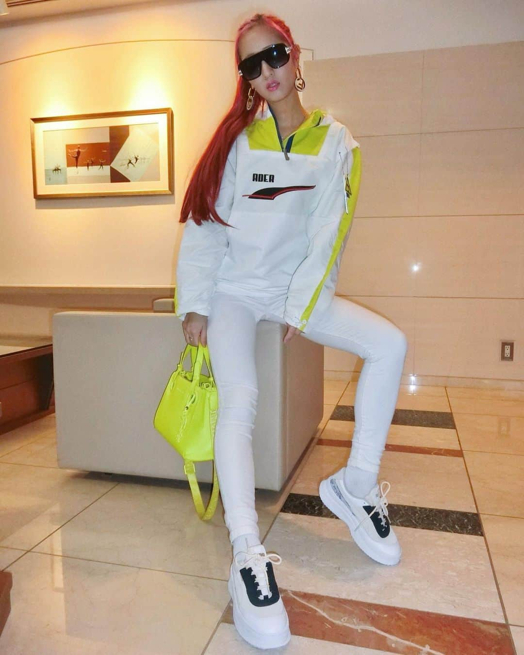 Yumikaさんのインスタグラム写真 - (YumikaInstagram)「PUMAコーデ🎾🎾🎾 Ader Error X PUMA コラボのトップス可愛すぎじゃないかーーー😎😎😎💕 . #ootd #yuminemstyle #puma #adererror #プーマ #スニーカー女子 #ストリートファッション #instafashion #japanesegirl #DEVA_razzi」1月8日 22時20分 - yuminem923