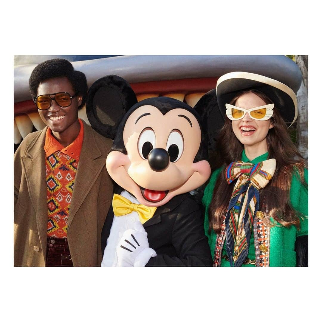 グッチさんのインスタグラム写真 - (グッチInstagram)「Photos with the True Original Mickey Mouse at Disneyland, wearing sporty pieces from the #DisneyXGucci collection, and a silver necklace crafted with an enameled pendant. @alessandro_michele #AlessandroMichele. #GucciJewelry ©Disney Discover the collection through link in bio.」1月8日 22時30分 - gucci