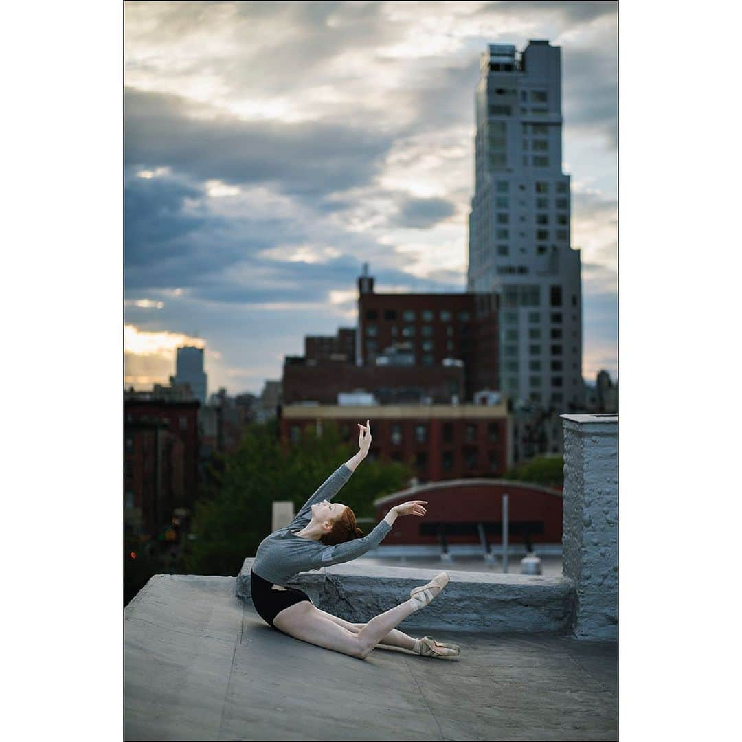 ballerina projectさんのインスタグラム写真 - (ballerina projectInstagram)「Sarah Hay in the Lower East Side. #ballerina - @sarahhayofficial #lowereastside #newyorkcity #ballerinaproject #ballerinaproject_ #ballet #dance #fleshandbone #sarahhay  The Ballerina Project book is now in stock. Link is located in our Instagram profile. @ballerinaprojectbook #ballerinaprojectbook」1月8日 22時52分 - ballerinaproject_