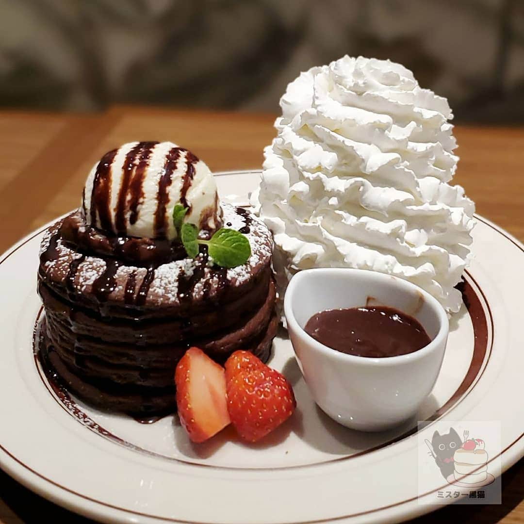 ミスター黒猫（黒猫仙人）のグルメインスタ