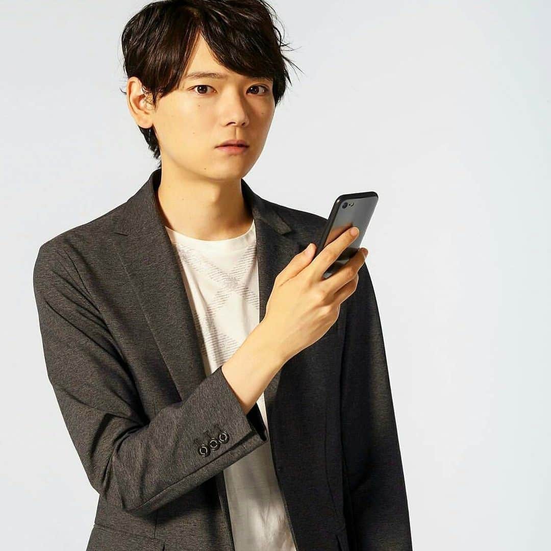 古川雄輝のインスタグラム：「日中合同プロジェクト  主演ドラマ「#LINEの答えあわせ 〜男と女の勘違い〜」 2020年2月1日（土） 読売テレビほかで放送スタート！  #古川雄輝 #大西礼芳 #黒羽麻璃央 #筧美和子 #和田正人 #眞島秀和 #坂井真紀  line-no-kotae.com」