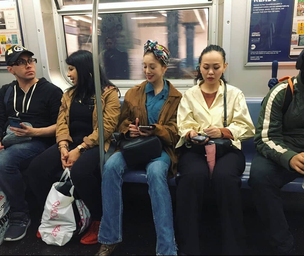 木下ココさんのインスタグラム写真 - (木下ココInstagram)「🚃🚃🚃 ・ 最近電車がすごい混んでる🤯 ラッシュもぎゅうぎゅうから、 ぎゅうくらいになって欲しい。 ・ #subway #電車 #木下ココ」1月8日 14時58分 - cocot_chan