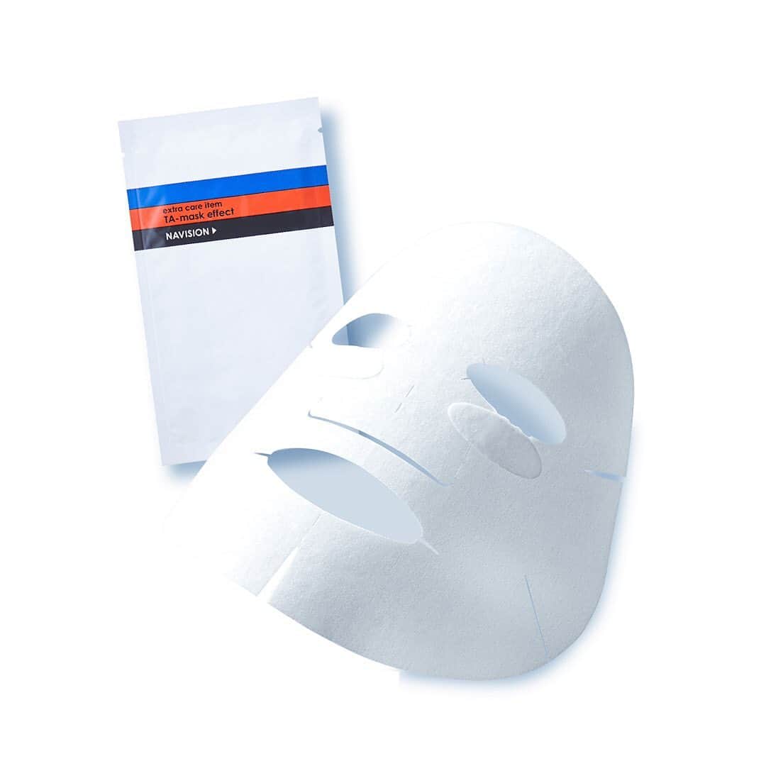 SHISEIDO THE GINZAさんのインスタグラム写真 - (SHISEIDO THE GINZAInstagram)「【純粋レチノール配合マスクと薬用美白マスク】 資生堂の美容皮膚研究から生まれたスキンケアブランド「ナビジョン」から、２種類のマスクをご紹介。  左の「RTマスクエフェクト」（医薬部外品）は、ハリと弾力のある肌に導く純粋レチノール配合マスク。 純粋レチノール（薬用有効成分）配合、夜のお手入れの最後に。 普段のお手入れでは物足りないときや、目もと・口もとが気になるとき、肌のハリが気になるときに。また、肌全体をひきしめたいかたに。  右の「TAマスクエフェクト」は、たっぷりとしたうるおいでじっくりと角層を満たし、透き通るような美しい肌に整える薬用美白マスク。 メラニンの生成を抑え、シミ・そばかすを防ぎます。 トラネキサム酸（美白有効成分）、アセチルヒアルロン酸ナトリウム（保湿成分）配合。 日焼けによるシミ・そばかすを防ぎたいかたに。 うるおい不足で、透明感が無いと感じるとき、肌のハリが気になるとき、肌の乾燥が気になるとき、満足感のあるお手入れがしたいときに。  #資生堂 #shiseido #shiseidothestore #ナビジョン #navision #rtマスクエフェクト #純粋レチノール #taマスクエフェクト  #美白 #マスク #スキンケア #skincare」1月8日 16時11分 - shiseidothestore