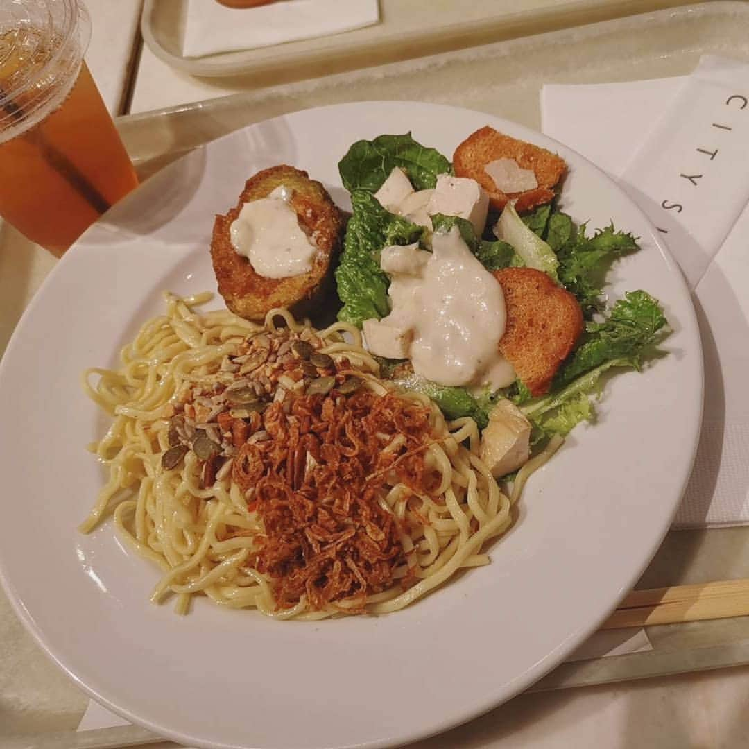 野中美希さんのインスタグラム写真 - (野中美希Instagram)「お気に入りのカフェ✨ヘルシーでおいしいしお腹いっぱいになる！ #お昼ごはん #カフェ #シティショップヌードル #東京カフェ #表参道カフェ #ダイエット #cityshopnoodle #instafood #cafe #tokyo」1月8日 16時23分 - miki_nonaka.official