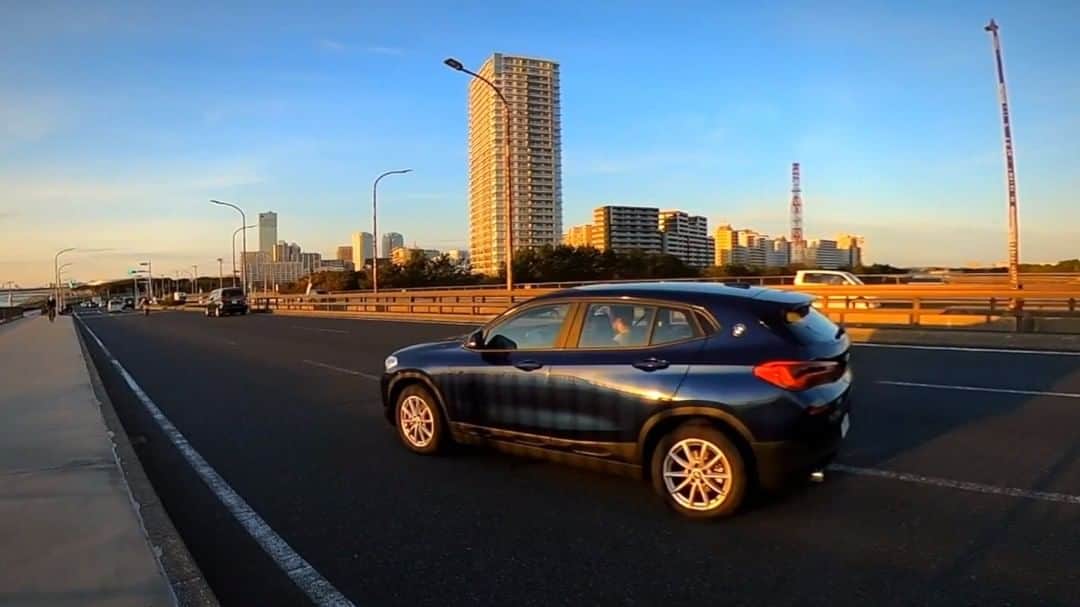 のインスタグラム：「GoPro認定ユーザー「GoPro Family」の@s_o_uさんによる、Go Pro コラボレーション映像第2 弾。 BMW Xモデルに乗って様々なアクティビティを家族と楽しむステキな映像が届きました。 あなたも自分だけの世界探しに、チャレンジしよう! .  今ならキャンペーン実施中!参加方法は簡単。 BMWXMODELSのテーマである「Choose Your World」に沿って自分だけの世界を撮影し、 #BMWXMODELS と #GoProJP 二つのタグをつけて投稿。 詳細は「BMWXMODELS×GoPro」で検索! . @goprojp #BMW #BMWJapan #駆けぬける歓び #GoProJP #Chooseyourworld #GoProHERO8 #GoProMAX #Xmodels」