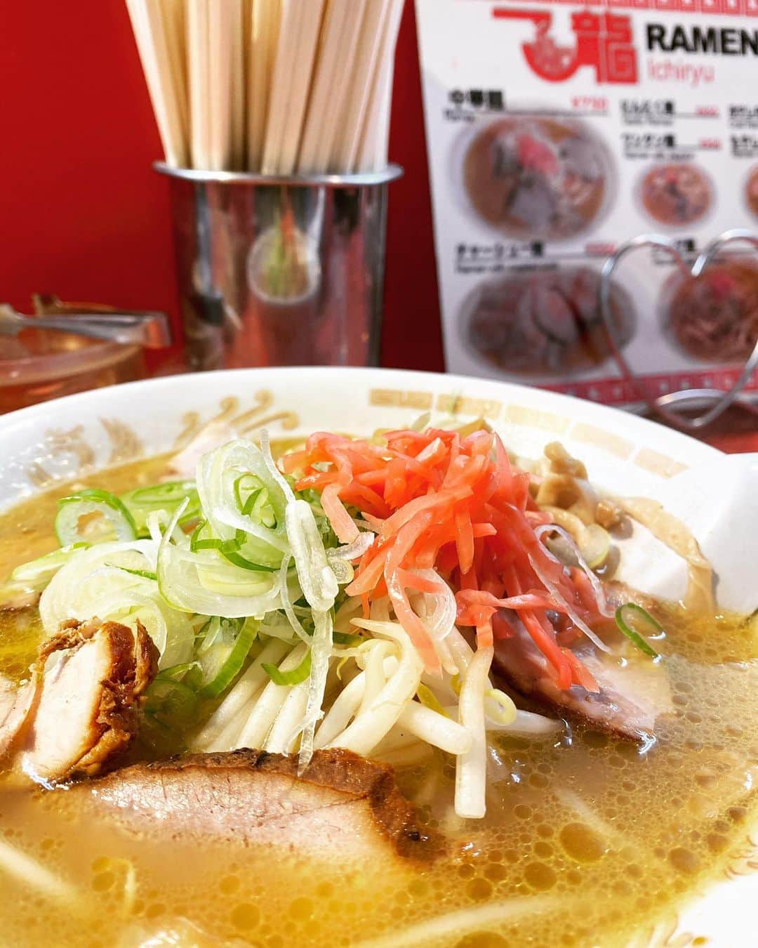 ニッチロー'のグルメインスタ