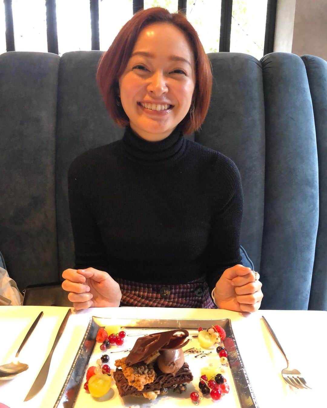 市井紗耶香さんのインスタグラム写真 - (市井紗耶香Instagram)「サプライズケーキに幸せすぎる36歳🧡  今年は最高の年になりそうです🙋‍♀️ #市井紗耶香　#子ども　#子育て　#つながる　#環境　#話せる場所づくり #家族　#愛　#オーガニックライフ　#サスティナブル　#思いやり精神　#もったいない精神　#ありがとう　#感謝　#organic #sustainable #SDGs #2020 #vegan #veganfood #vegancake #フレキシタリアン」1月8日 17時57分 - sayakaichii