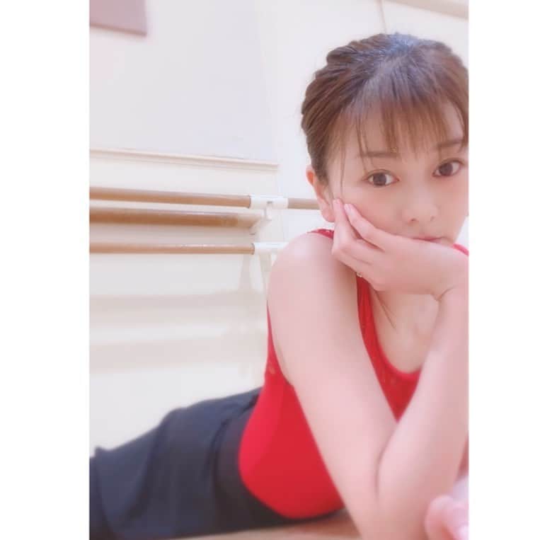 のインスタグラム：「身体と向き合いながらゆっくり再開😊  #ballet #習い事 #えれな」