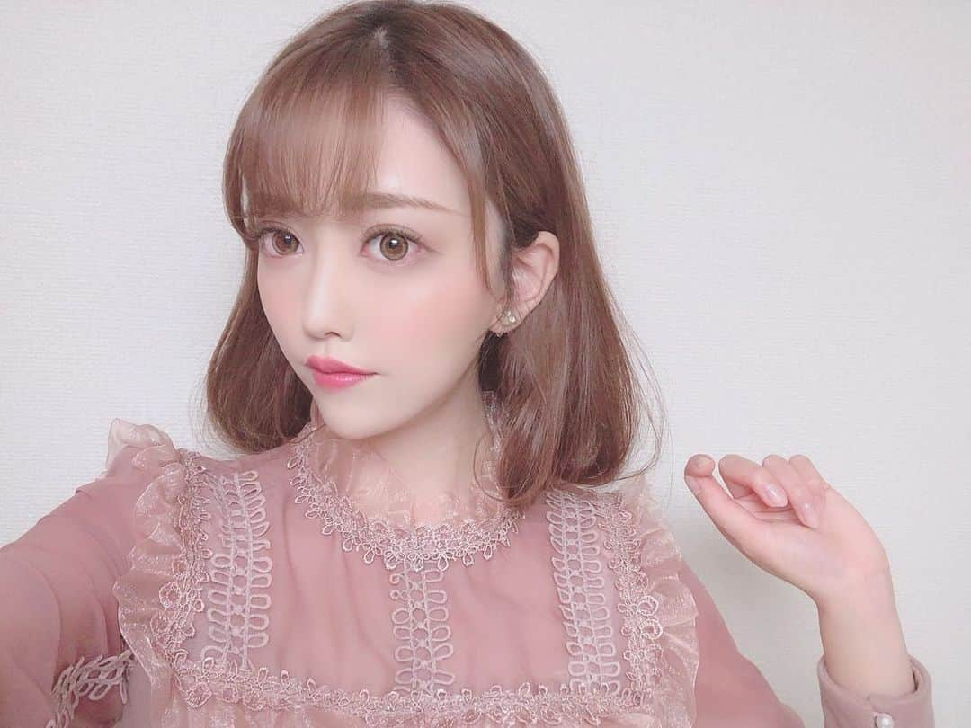 山村ゆりかさんのインスタグラム写真 - (山村ゆりかInstagram)「髪の毛切りました〜✂︎ なんちゃって笑 . なんちゃってボブにしてみたよ🤗 . . . #ヘアアレンジ #hairarrange #ボブアレンジ #japanese #japanesegirl #idol #アイドル #kawaii」1月8日 18時49分 - rika_m_1221