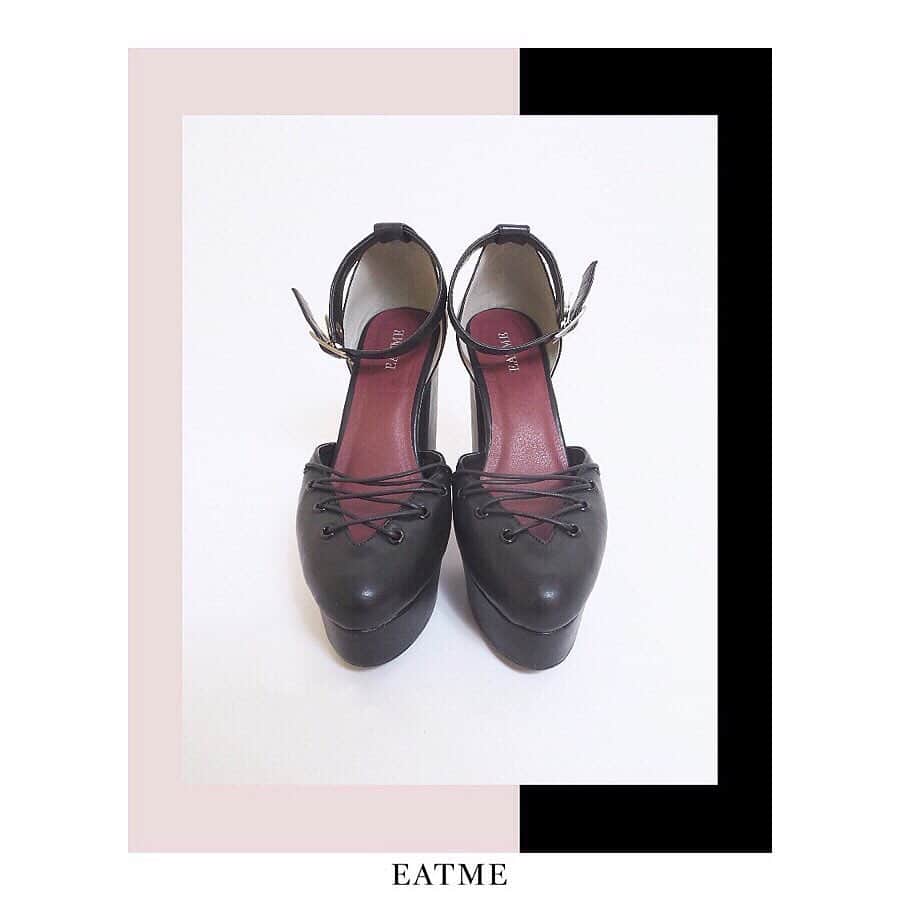 EATMEさんのインスタグラム写真 - (EATMEInstagram)「1.8 update... #EATME #JANUARY #NEW #ITEM #COLOR #VARIATION #🎨 パンプス➡︎1.14発売予定 . TOP画面のURLからEATME WEB  STOREをCHECK💁🏻‍♀️ @eatme_japan . Vカットレースアップパンプス（ #PUMPS ） ¥13,000（+tax） COLOR🎨:RED.BLK.PNK SIZE📐:S（22.5cm) M（23.5cm）、L（24.5cm） . #EATME_STYLING #eatmejapan #イートミー」1月8日 19時40分 - eatme_japan