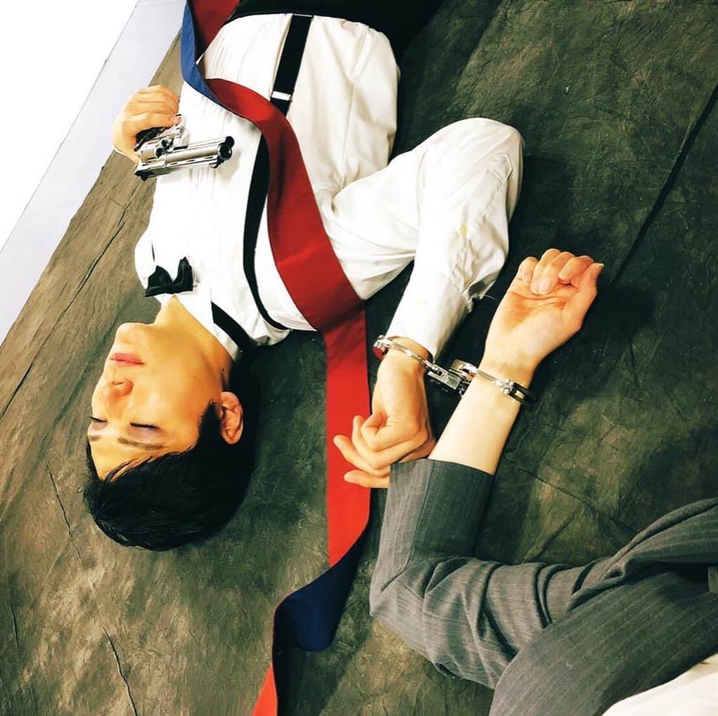 有馬芳彦のインスタグラム：「#カガミ熱海2020 ビジュアル撮影。#熱海殺人事件　#舞台　#サイコパス」
