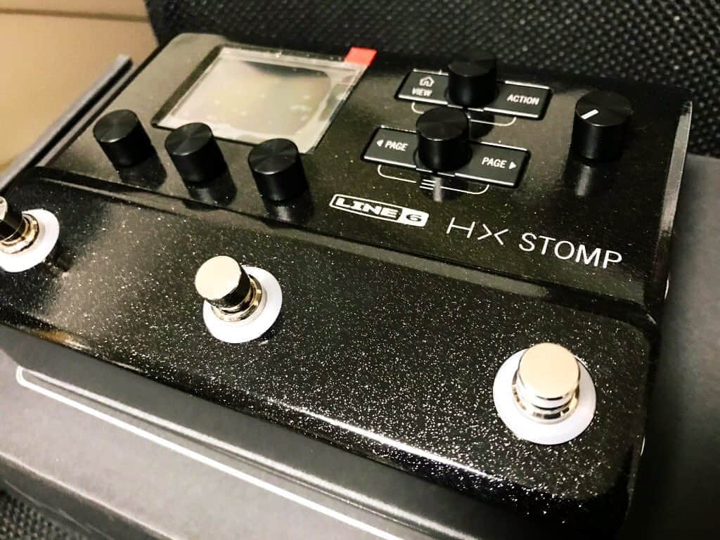 きこりさんのインスタグラム写真 - (きこりInstagram)「my new gear... LINE6 HX STOMP #guitar #guitarist #line6 #hxstomp #stompbox #effector #ギター #エフェクター #マルチエフェクター」1月8日 19時55分 - kikori1111