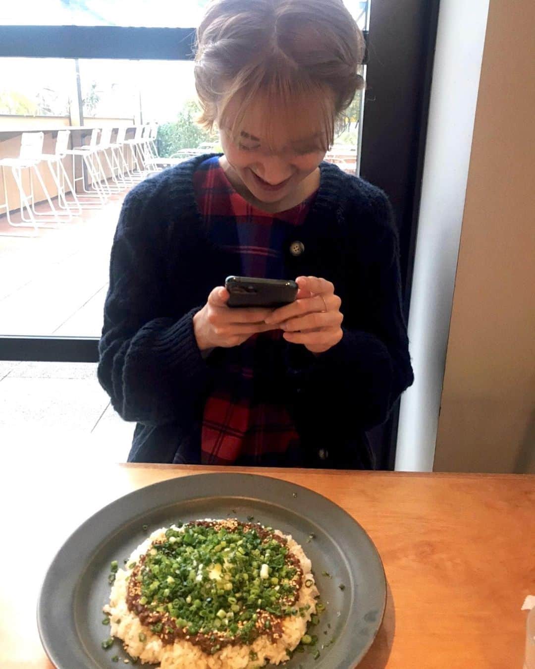 岡田ロビン翔子のグルメインスタ