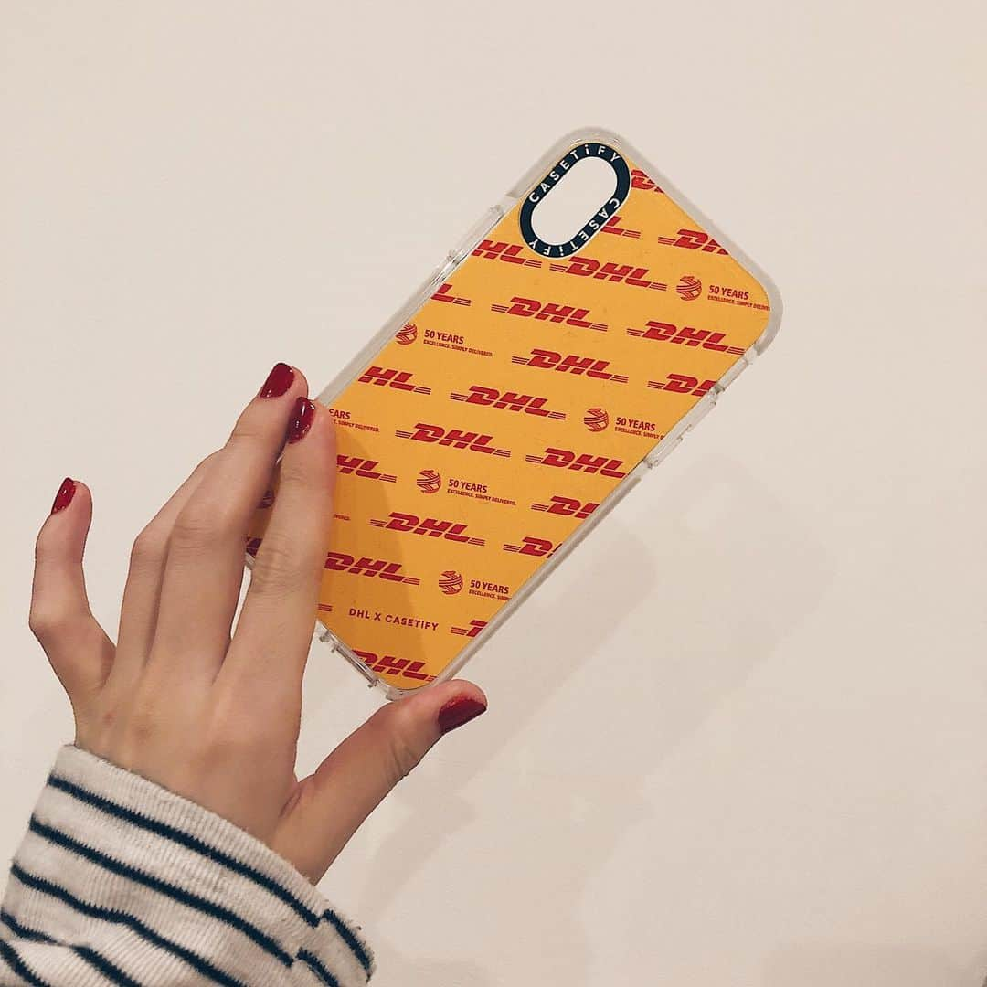 るうこさんのインスタグラム写真 - (るうこInstagram)「@CASETiFY_jp ✖︎ @dhl_global  コラボの第2弾が登場！ 明日から発売のようなので この機会を逃さないように♡  写真は台湾のゲームセンター！  #casetify #DHLxCASETiFY⁠」1月8日 20時58分 - rororuko