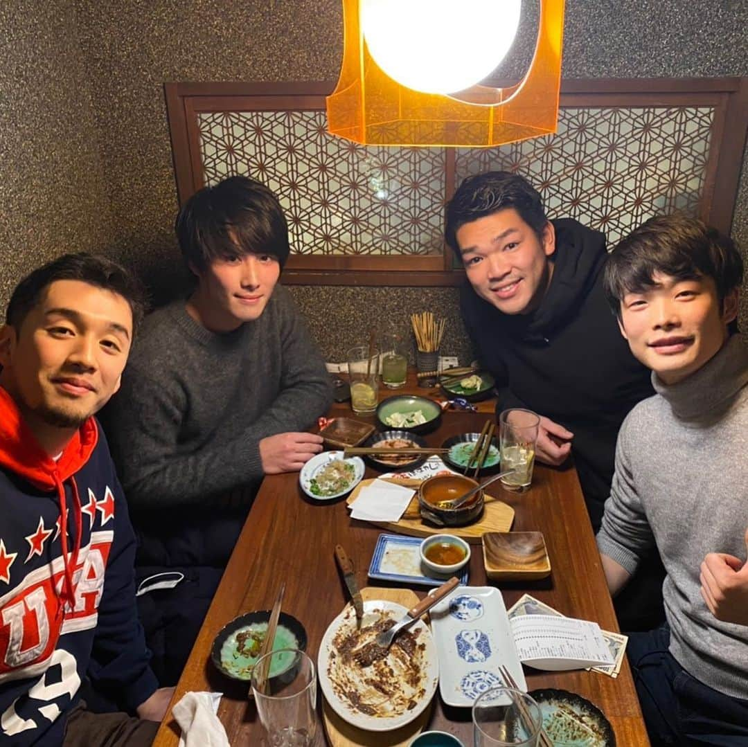 加藤凌平さんのインスタグラム写真 - (加藤凌平Instagram)「この前は熱い夜だった👍🏻」1月8日 21時03分 - ryohei_kato_