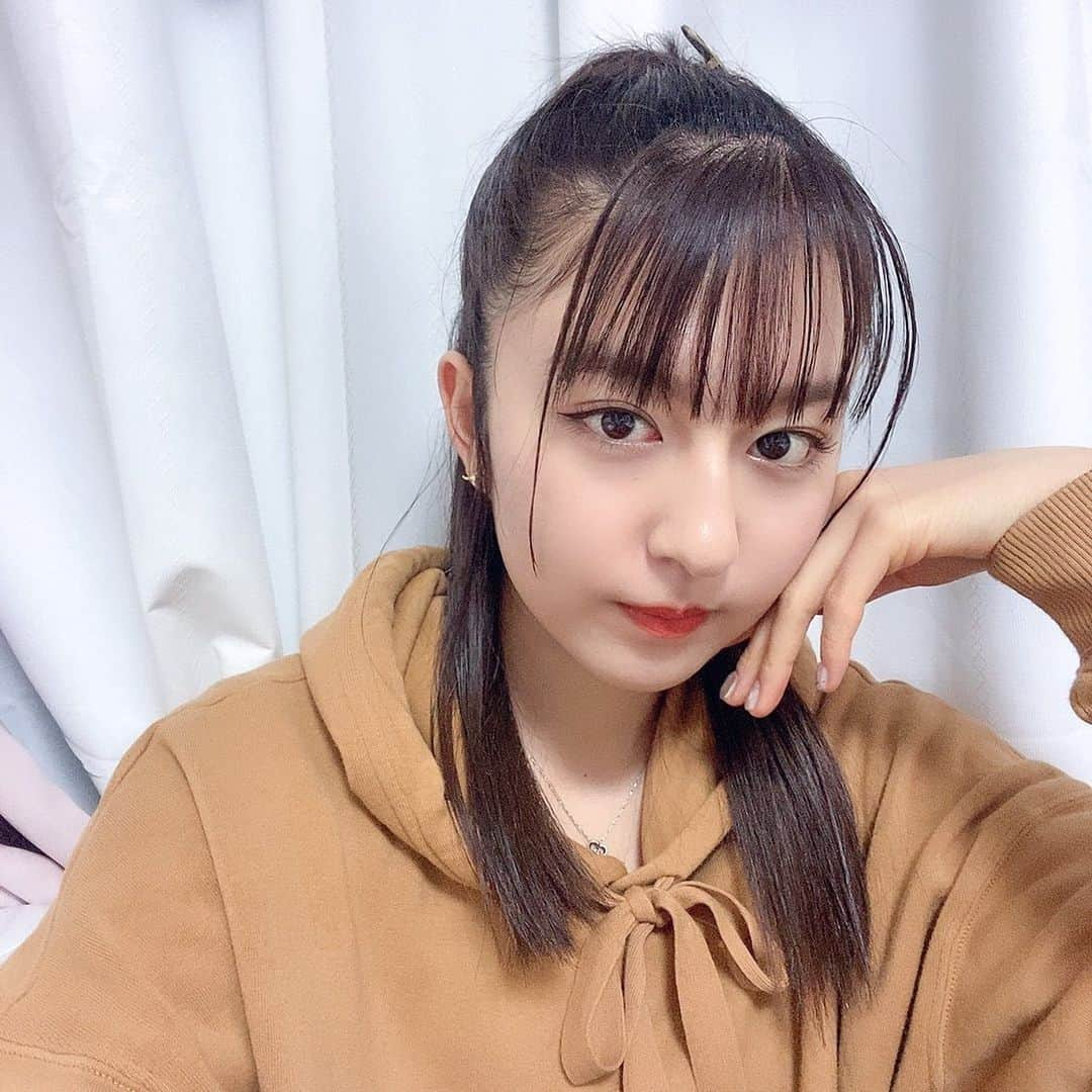 市野莉佳さんのインスタグラム写真 - (市野莉佳Instagram)「. 今日は打ち合わせでした〜 2020年も沢山楽しい事が できると良いな🌟」1月8日 21時16分 - ichirika_62