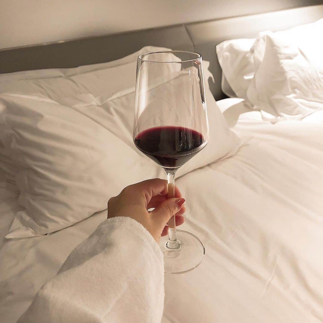 平松可奈子さんのインスタグラム写真 - (平松可奈子Instagram)「ワイン🍷好きなんです… この日はちょっといいワイン とっても美味しかった💭  #ワイン」1月8日 21時49分 - 11kanaco14
