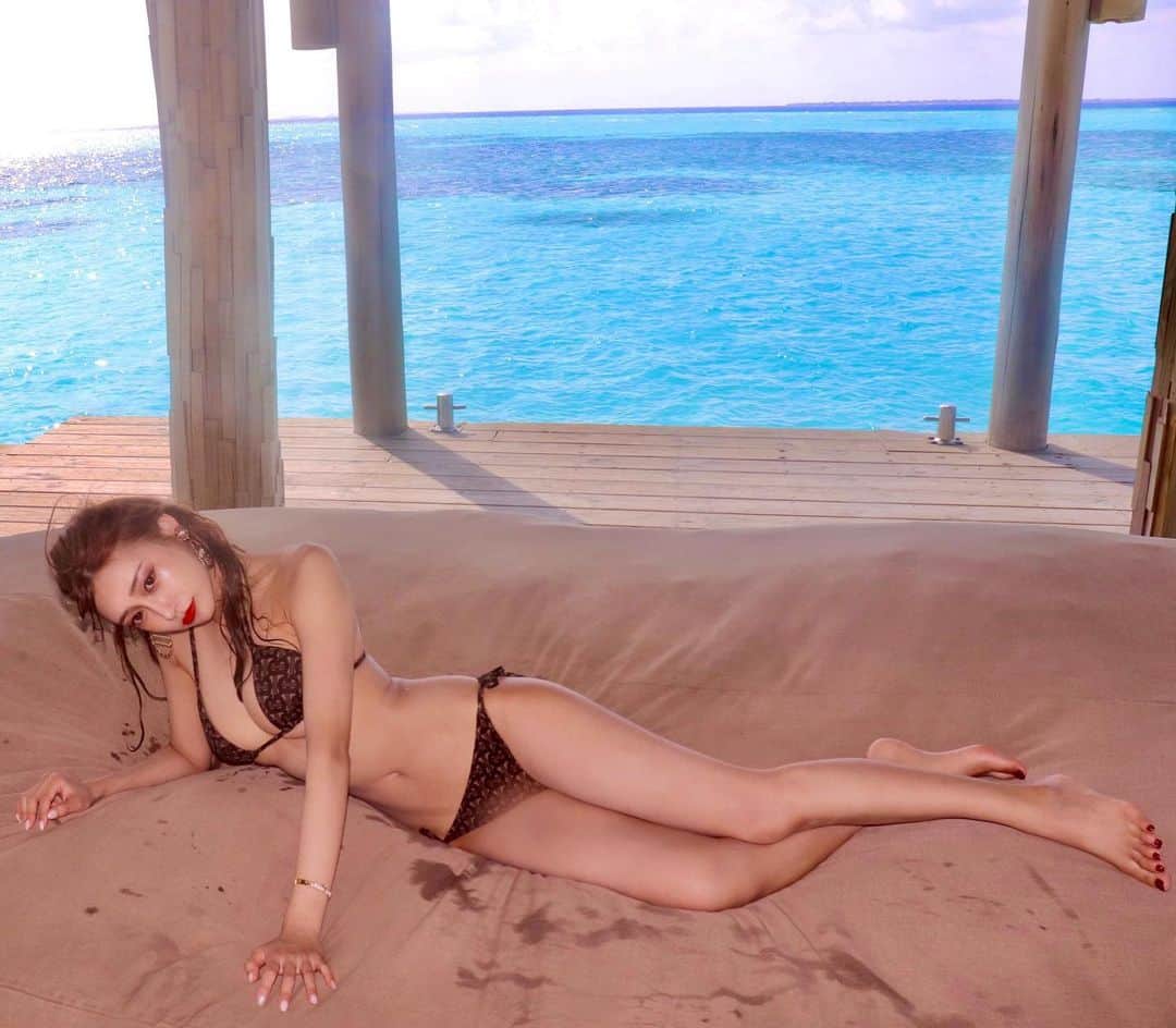 明日花キララのインスタグラム：「今日は海にも入った🏖👧🏽💮」