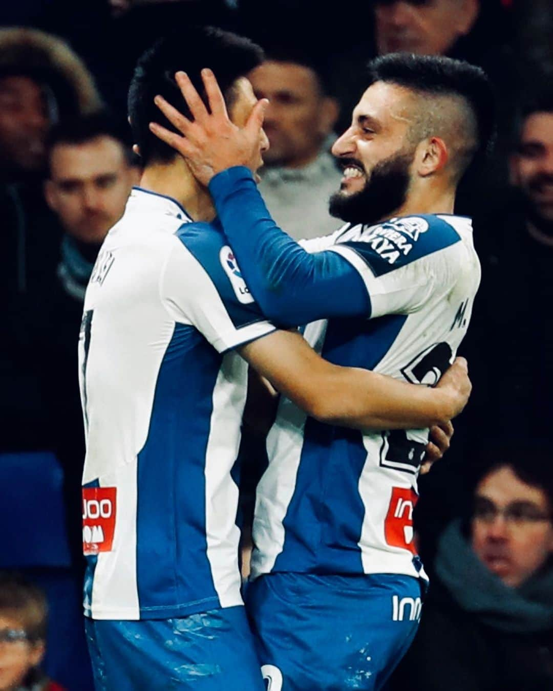 LFPさんのインスタグラム写真 - (LFPInstagram)「You did it, @wulei_wl7! 🔥 • Enloquecer a tu estadio: hecho, #WuLei. ✅ • #LaLiga #LaLigaSantander #Espanyol #Football #Goals #Vargas」1月9日 0時20分 - laliga