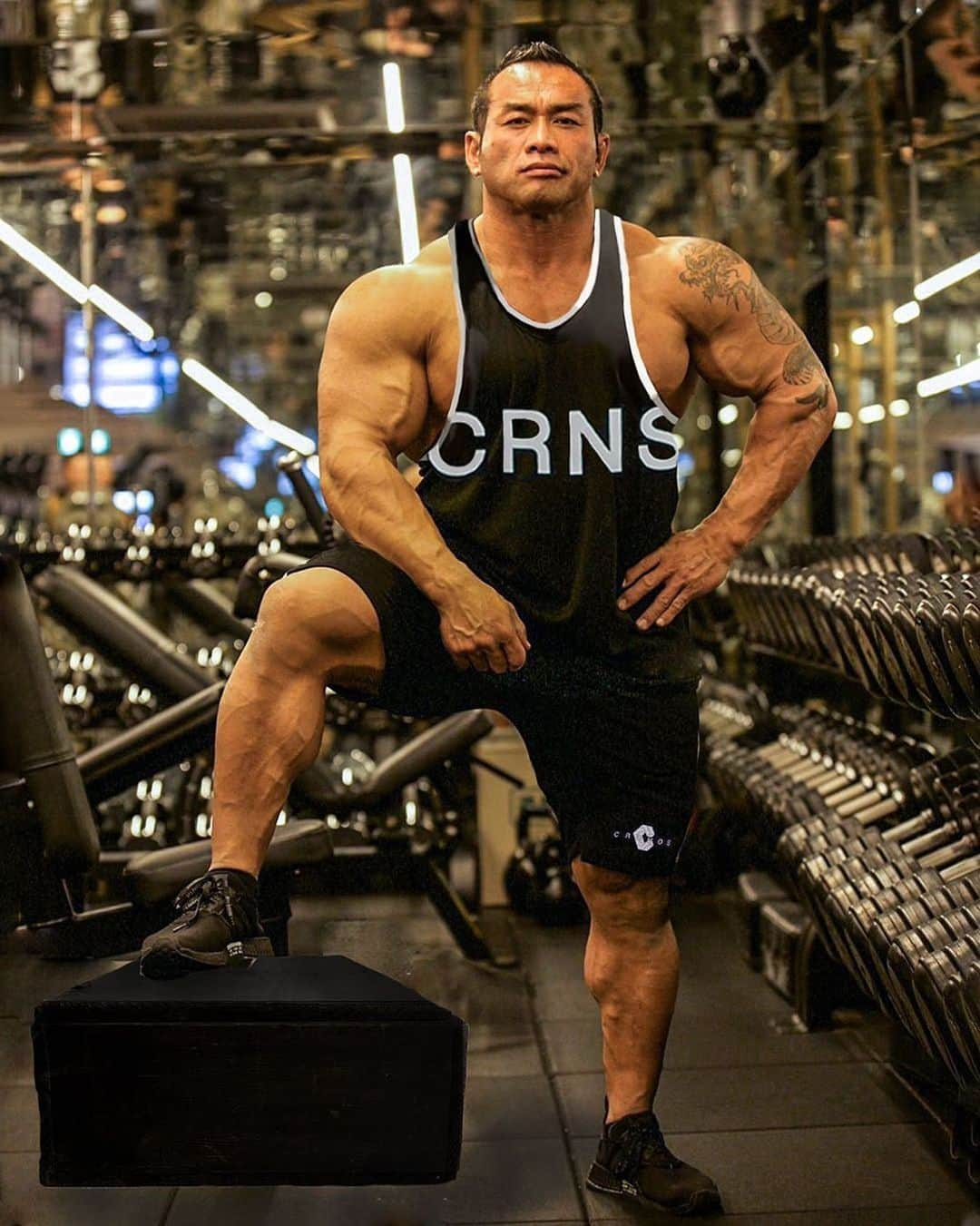 Hidetada Yamagishiさんのインスタグラム写真 - (Hidetada YamagishiInstagram)「. CRNS NEW BIG FONT LOGO TANK TOP/black . .  Model @hideyamagishi  Photography  @asiagrapher_mk  #cronos」1月9日 0時41分 - hideyamagishi