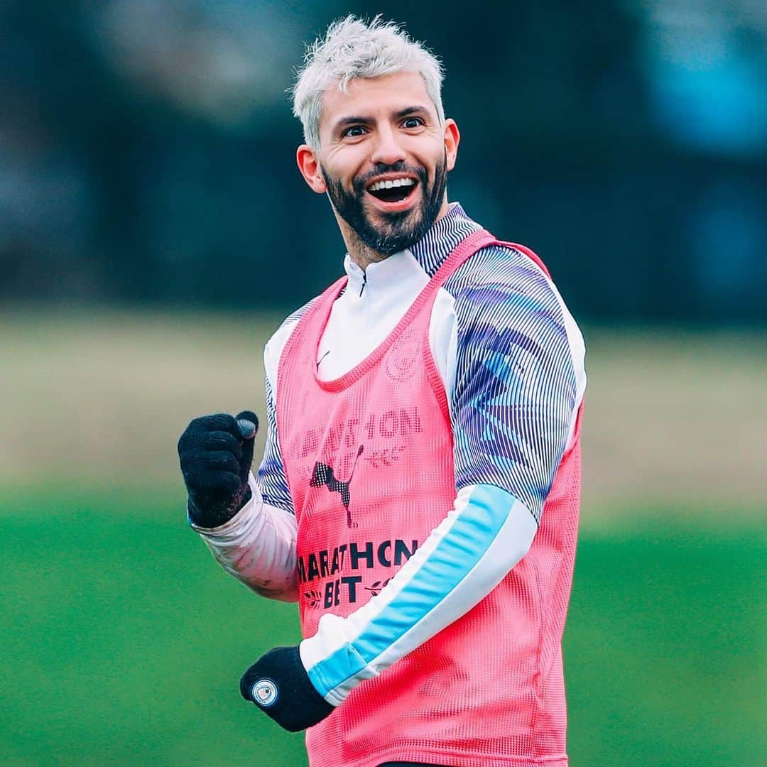 マンチェスター・シティFCさんのインスタグラム写真 - (マンチェスター・シティFCInstagram)「Alllllll the 😁😁😁⠀ ⠀ #ManCity」1月9日 1時12分 - mancity