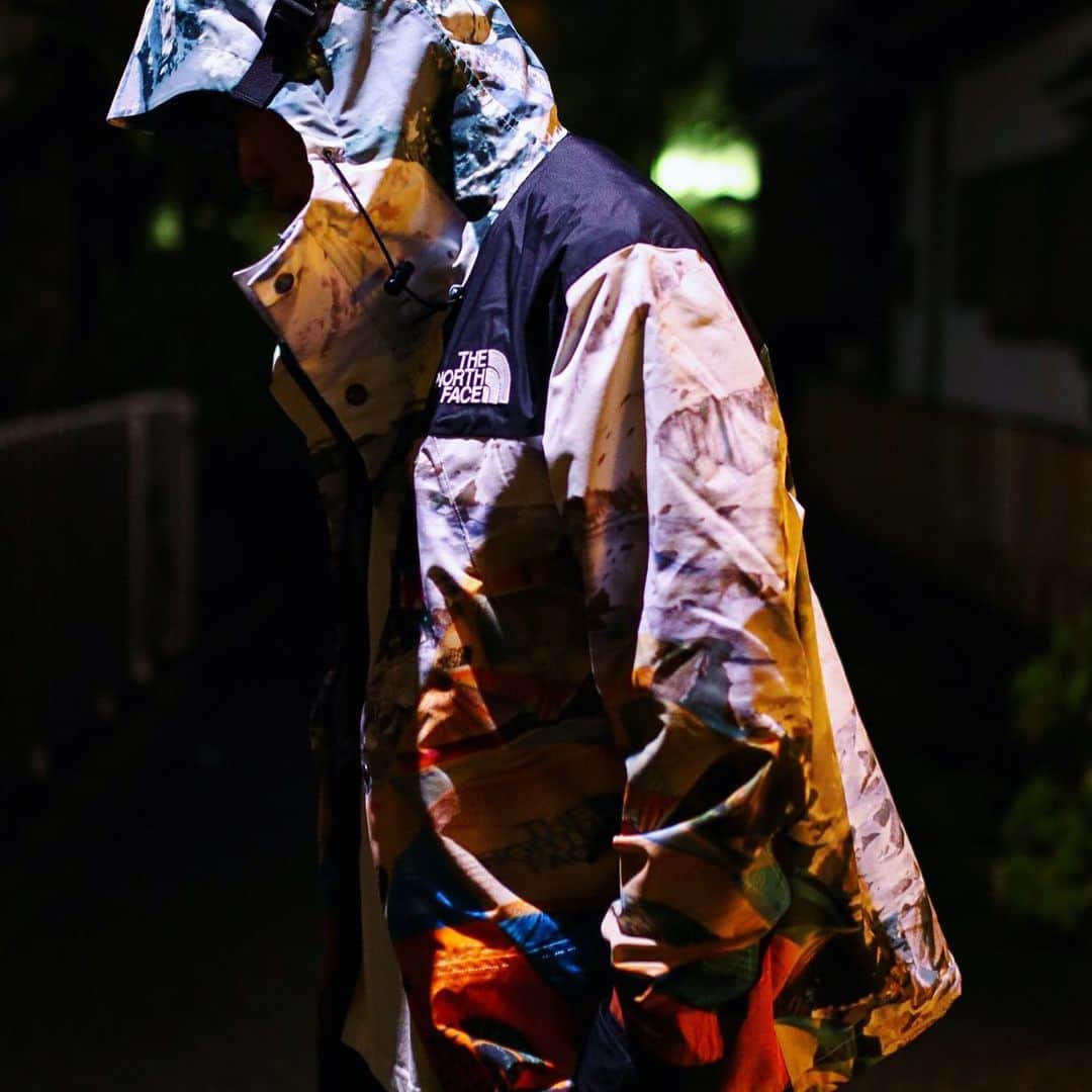 SneakerBox.jpのインスタグラム：「運良く当選🎊 @invincible_inc × @thenorthface  サイズがかなり小さめでした😳 購入を検討されてる方は気をつけて下さい🙋‍♂️」