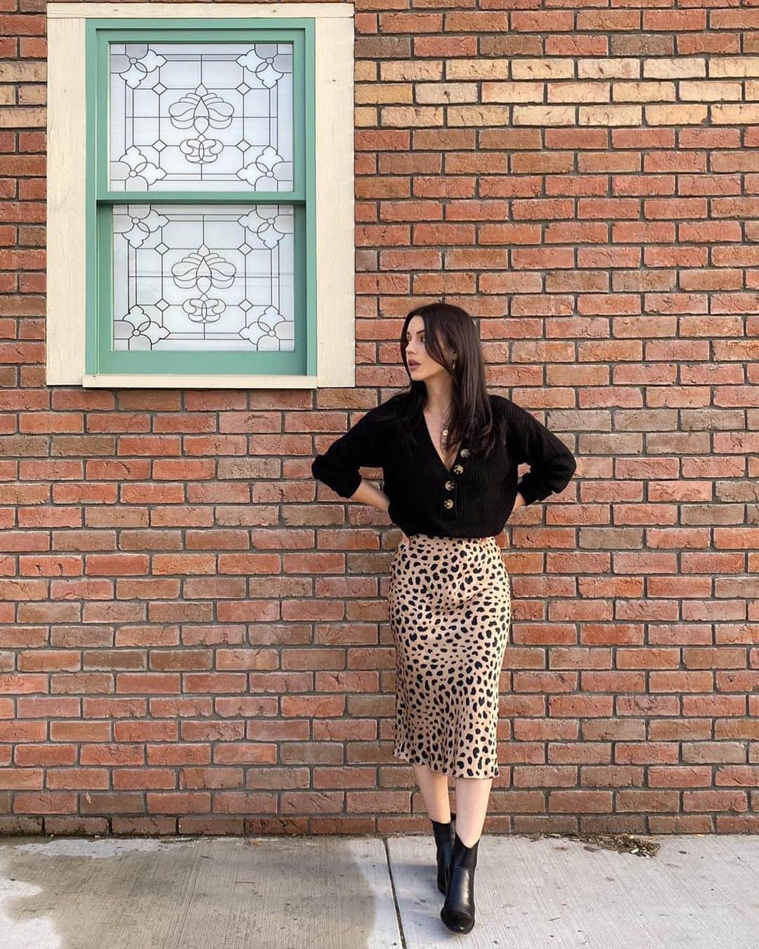 アデレード・ケインのインスタグラム：「🍀 @fashionnova fashionnovapartner」