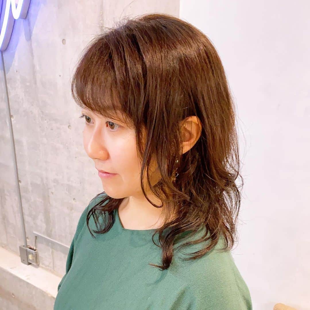 のインスタグラム：「髪切った。」